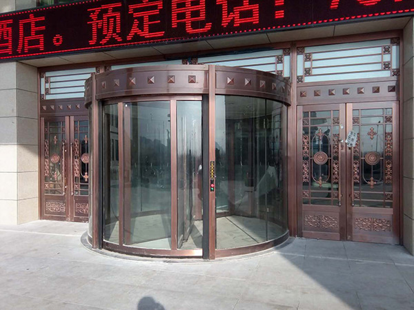 調(diào)兵山市龍?jiān)礈厝燃俅? /></center> <table>
</table>
<br />
<p style=